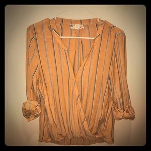 Large yellow striped shirt!! Buttonup w/cuff shirt